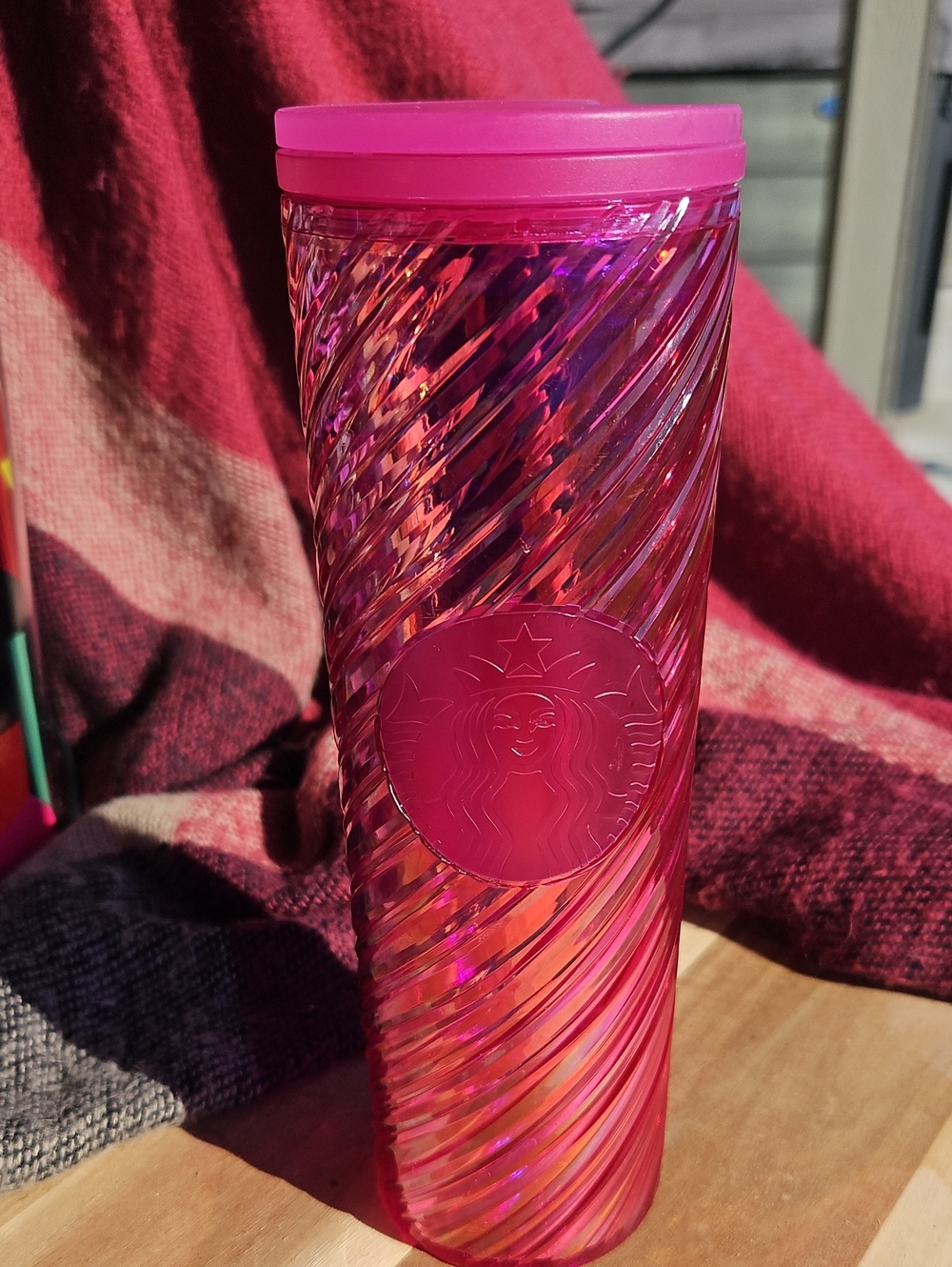 Starbucks Grande Iridescent Hot Pink Spiral Tumbler